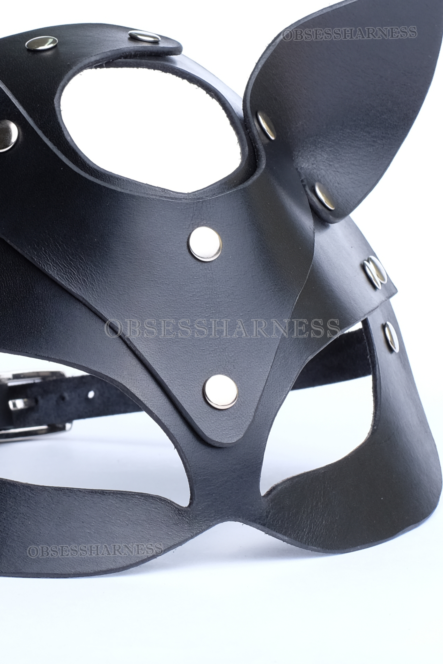  Leather fetish mask Cat black with slits for the eyes and adjustment at the back for pet games and BDSM